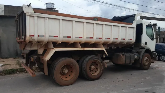 Vendo volvo vm23 240. 2005 