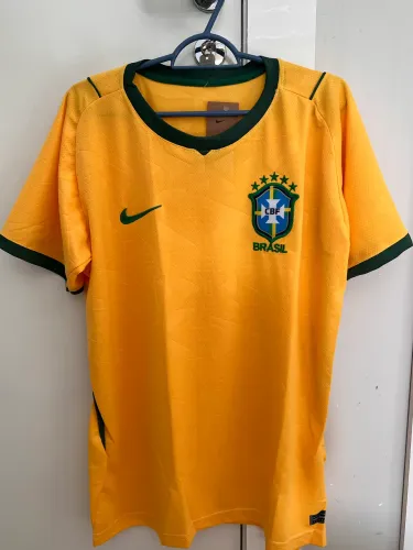 CAMISA BRASIL (?COR AMARELA DIFERENTE)
