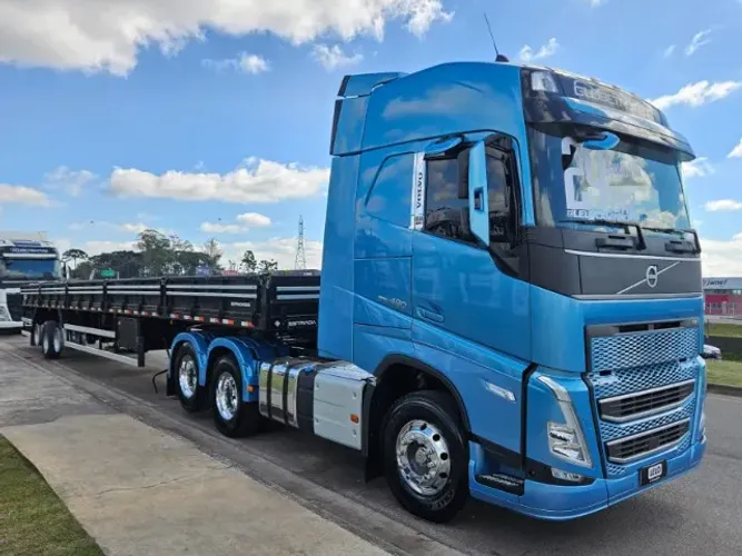 Volvo FH 460 6x2 Globetrotter Mola Ano 2024 Baixo km + Carga Seca Estrada 0km 15.50 mts
