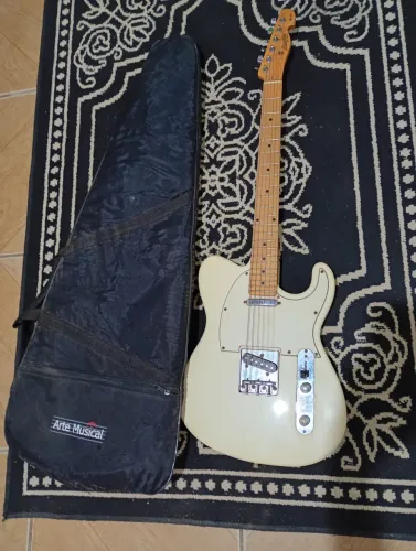 Guitarra Telecaster