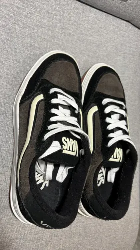 Vans Hylane Preto e Marrom | tam 36 