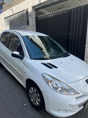 Peugeot 207 XR Sport 1.4 Flex 8V 5P 2012