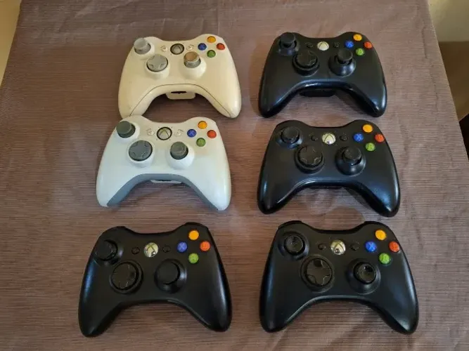 Lote de 6 controles originais xbox 360 para manutenção
