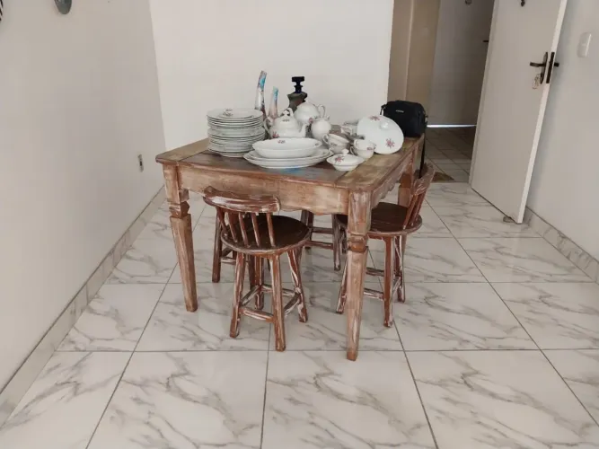 Mesa 4 cadeiras