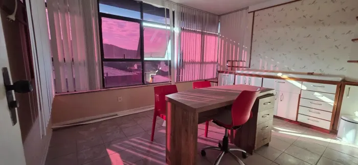 Sala Comercial, 79m² no Centro de Cabo Frio