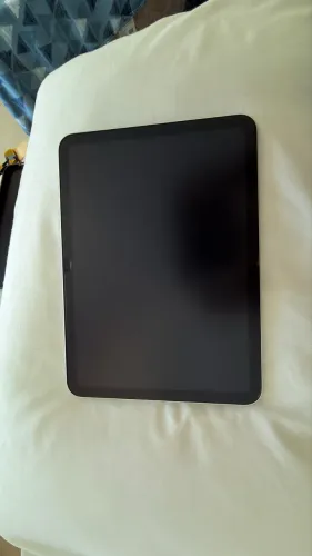 iPad 10ª Geração 64GB Wi-Fi - Prata | R$ 2.200