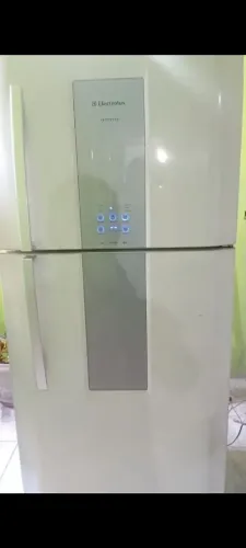 Geladeira semi nova