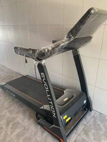 Esteira Elétrica EVOLUTION FITNESS EVO 3750