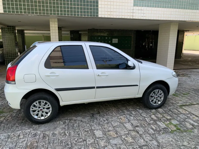 Fiat Palio Celebration 1.0 Fire Flex 8V 4P 2015