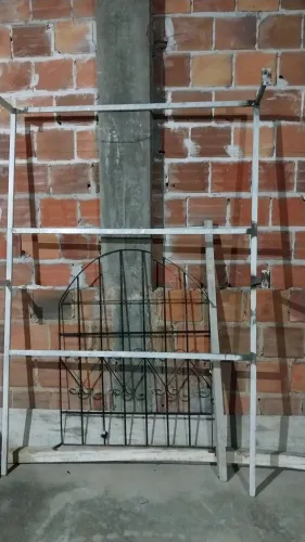 Vende se essa araras para roupa 1 metrô por 1.20