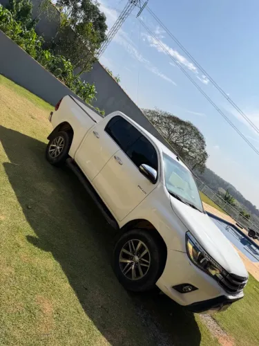 Toyota Hilux CD SRX 4X4 2.8 TDI 16V Diesel Aut. 2018