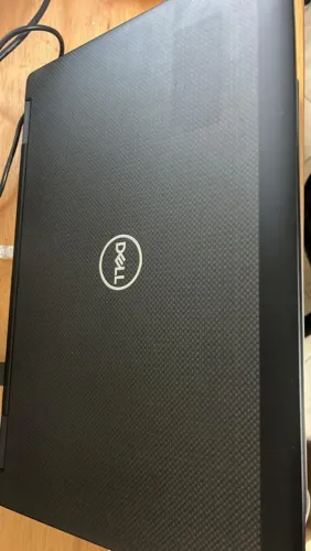 Notebook Dell Precision 7350 Xeon 32 Gb RAM e Pl. Video Dedicada