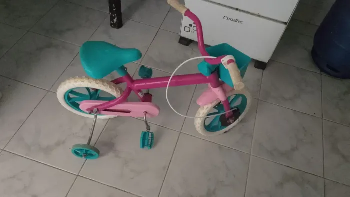 Vende se bicicleta aro 12