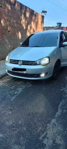 Volkswagen Polo Sedan 1.6 MI Total Flex 8V 4P 2013