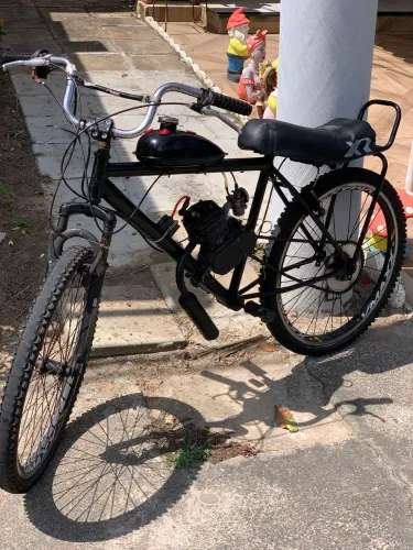 Motorizada + pneu reserva + pedal!!