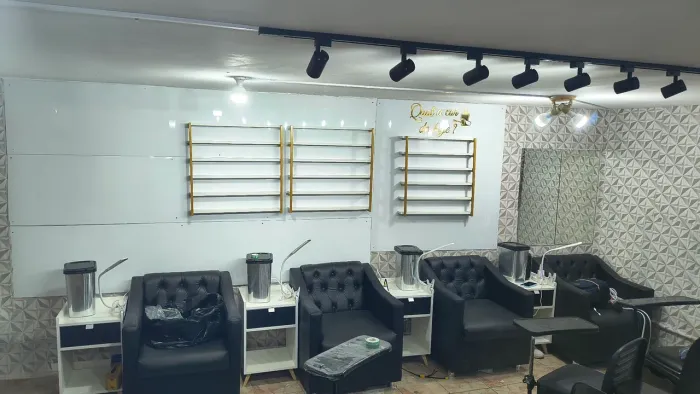 Cabeleireiro e manicure