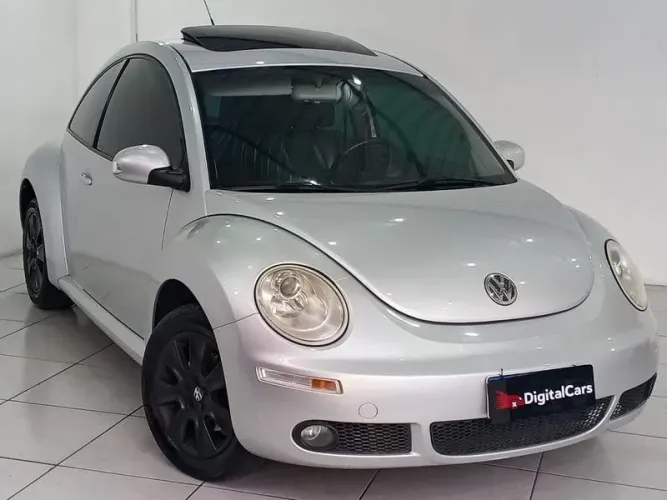Volkswagen New Beetle 2.0 MI Mec./aut. 2010