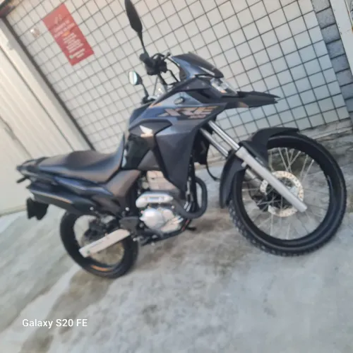Honda Xre 300 2023 C/6.000km Extra
