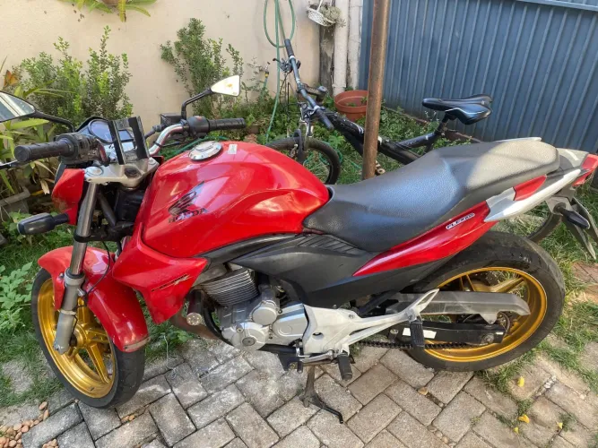 Vendo cb-300 $14.000