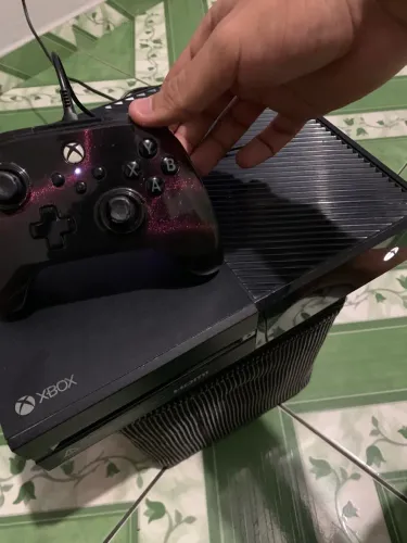 vendo xbox one fat 500gb em perfeito estado 
