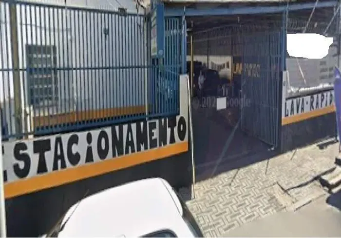 Lava Rápido e Estacionamento em Bairro de Santo André.