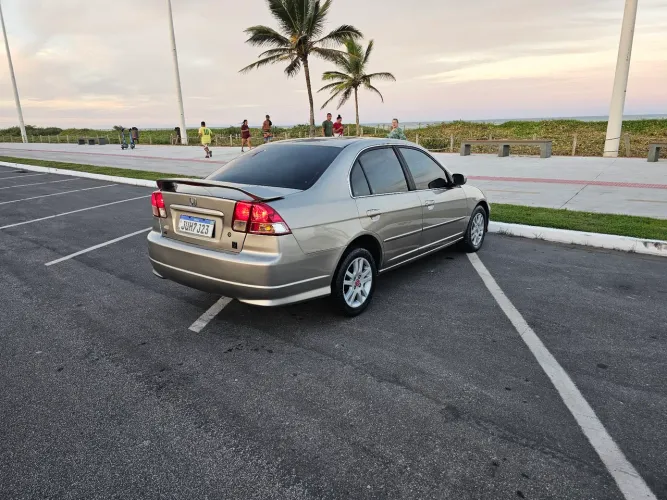 Honda Civic Sedan Lx/lxl 1.7 16V 115cv Aut. 4P 2004