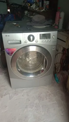 Máquina láva e seca