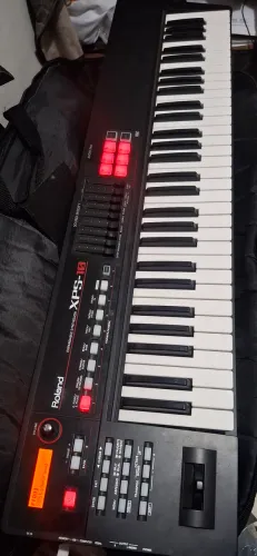 Teclado Roland xps 10