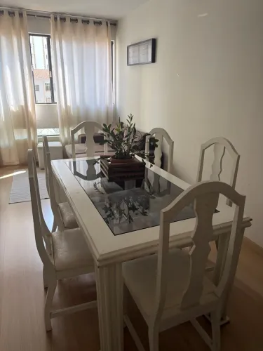 Mesa com cadeiras 6 lugares