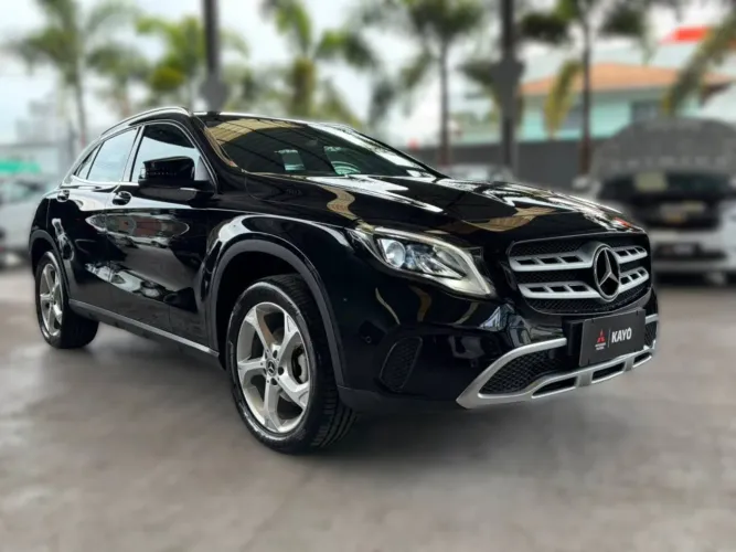 Mercedes-Benz GLA 200 Adv. 1.6/1.6 TB 16V Flex Aut. 2018