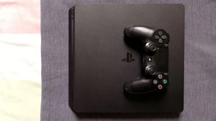 Vendo Console PS4 SLIM SONY 500GB usado excelente com um controle