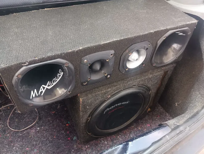 Troco Som de carro 