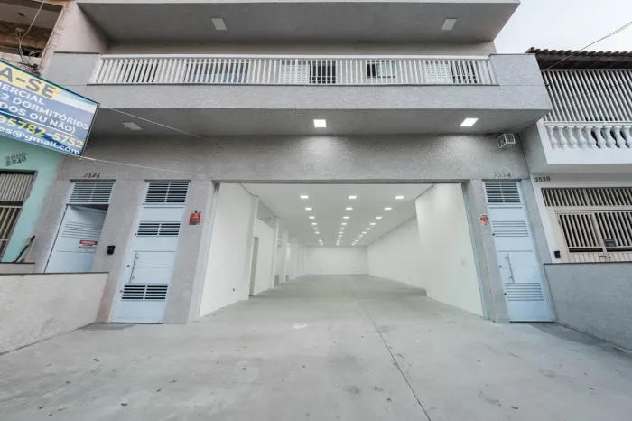 Ponto comercial/Loja/Box para aluguel tem 250 metros quadrados