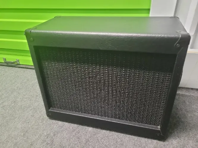 Vendo caixa passiva p/ guitarra 1x12 Celest seventy 80 - (não é amplificador) TROCO