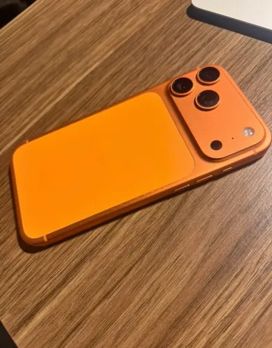 iPhone 17 PRO MAX laranja
