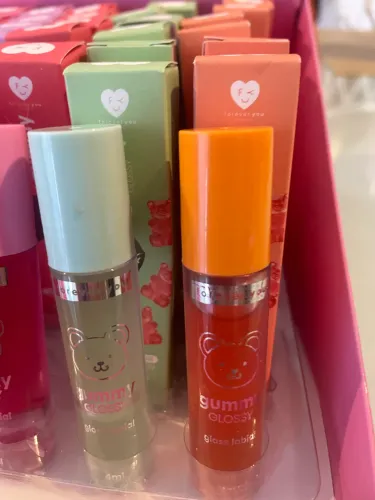 Gloss com cheirinho de fruta