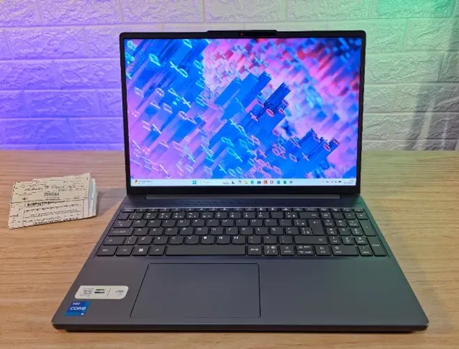 Notebook Lenovo, i5 13420H, 8GB DDR5, SSD NVMe 512GB, Garantia até 01/2027
