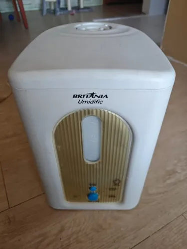 Umidificador e Purificador de Ambientes Britânia Umidific 220V