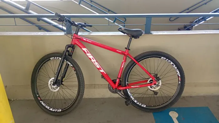 Vende-se essa bicicleta nova zera