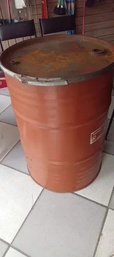 Galão grande tampa removível com trava