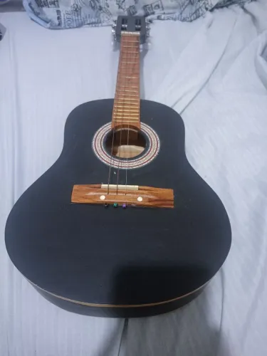 Cavaquinho, marca Roos