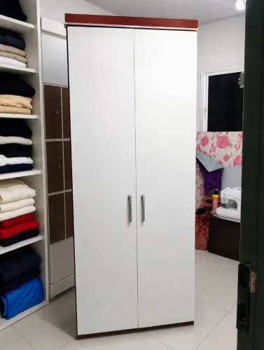 Guarda roupa - Frete incluso 
