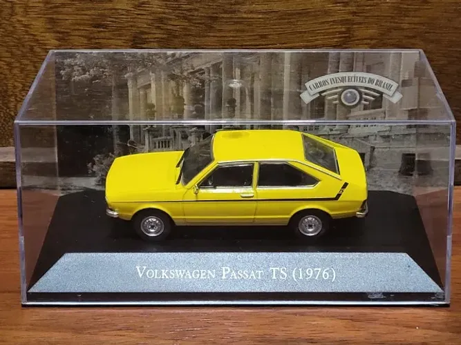 Volkswagen Passat TS 1976 Coleção Carros Inesquecíveis do Brasil - Carrinho Miniatura 1/43