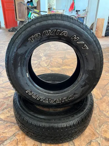 Dois pneus DURATURN TRAVIA H/T, 245/70 R16, ano de fabricação: 2024