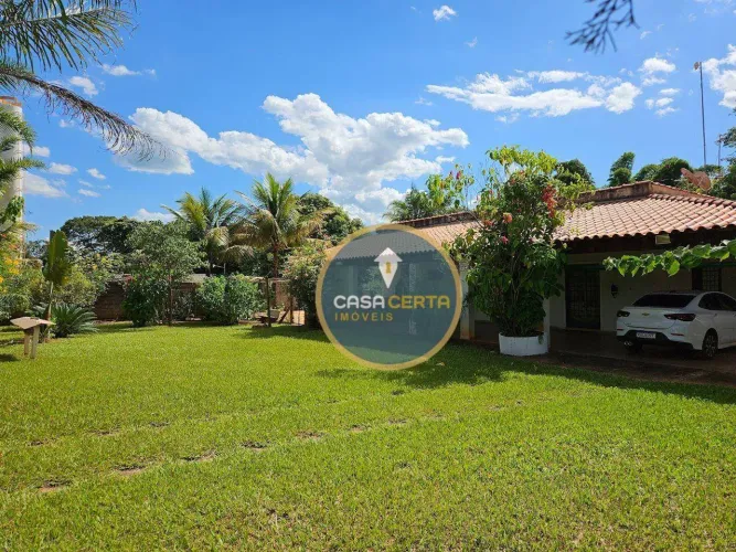 Chácara com 5 dormitórios à venda, 2500 m² por R$ 725.000,00 - Chácaras Mariitas - Uberaba