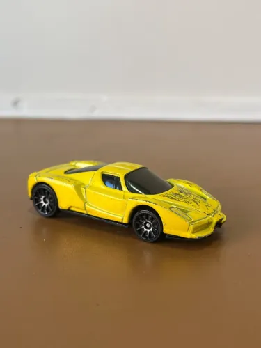Hotwheels Loose Ferrari Enzo Amarela