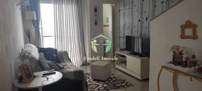 Sobrado Geminado à venda com 90m², 2 quartos e 2 vagas (Jardim do Estádio)