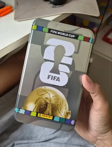 Lata de figurinhas Panini