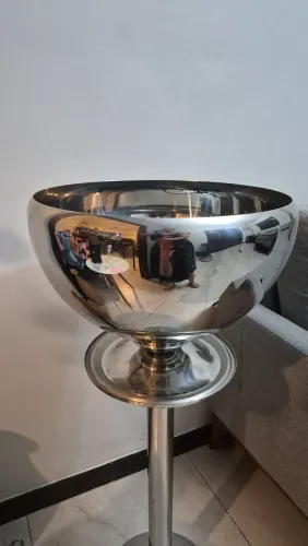 Champanheira/Balde de Gelo em aço inox com pedestal