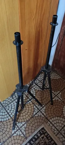Par de tripé para caixa de som